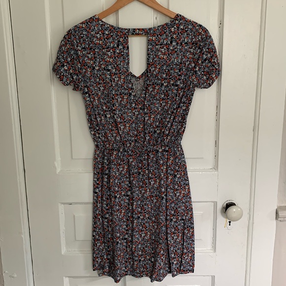 GAP Floral Sundress - Picture 3 of 4